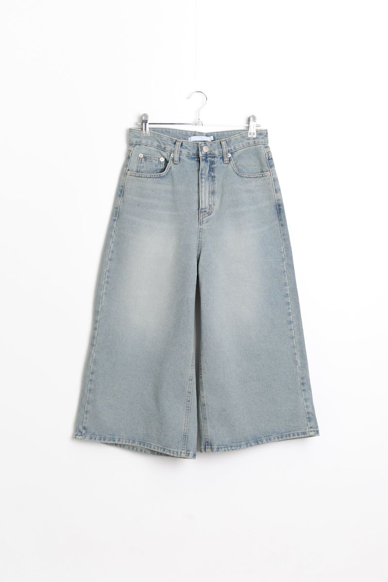 light washing bermuda denim pants