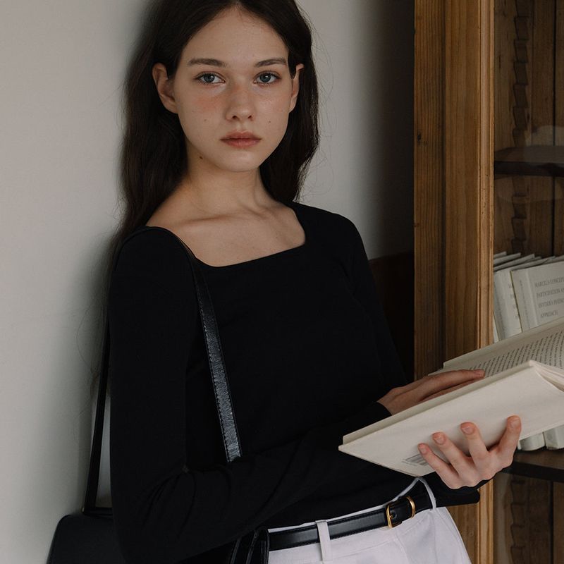 Square Neck T-shirt - Black