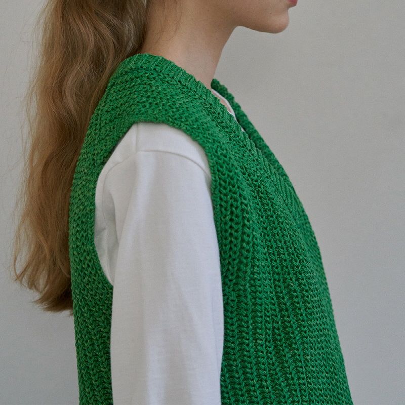 Organic v-neck vest
