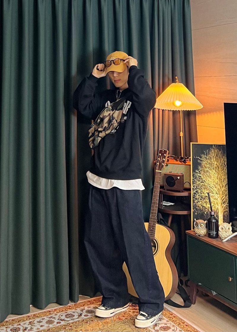 virstyle(ビルスタイル)の「Flying Masked Cat Hood 4COLOR(Tops)」