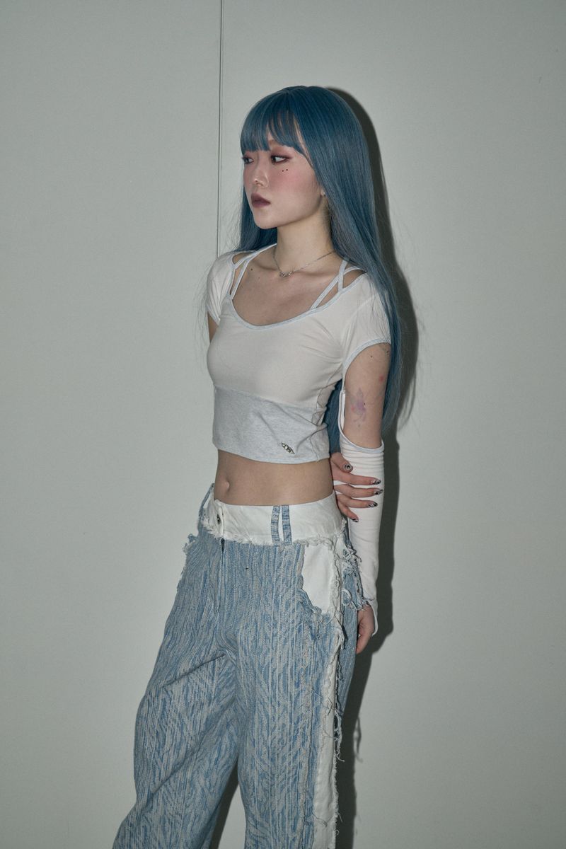 string circle crop top - white melange