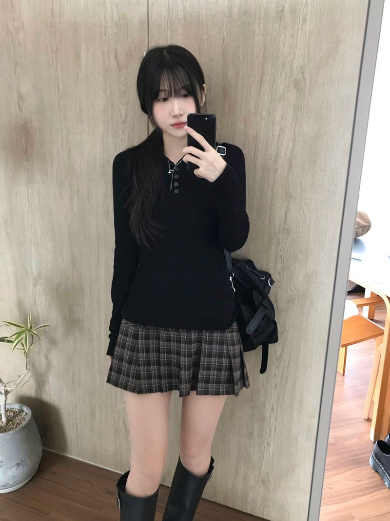 Fair Checkered Pleats Skirt (2 colors)
