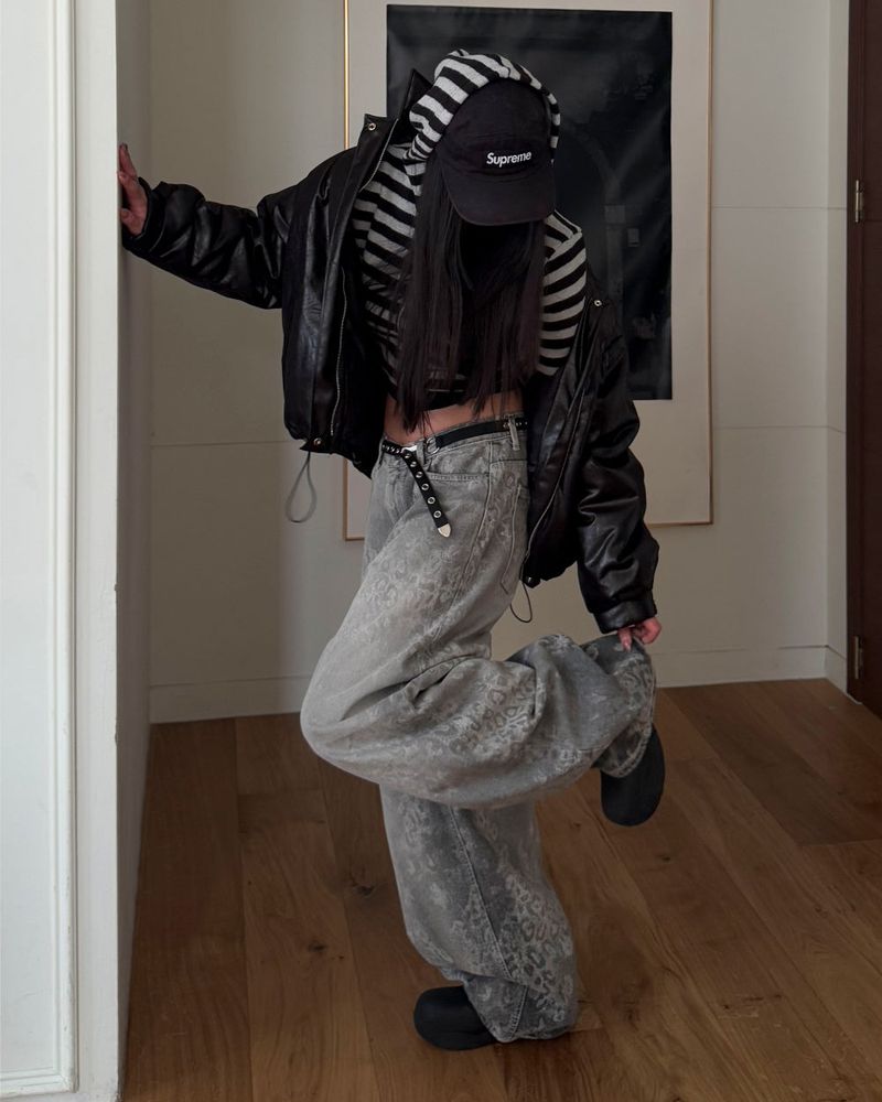 Dark Leo denim pants