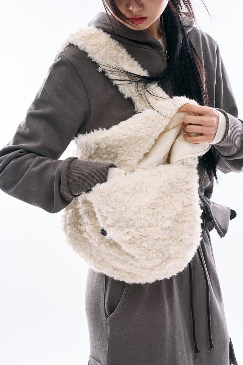 Lumi buckle flap bag