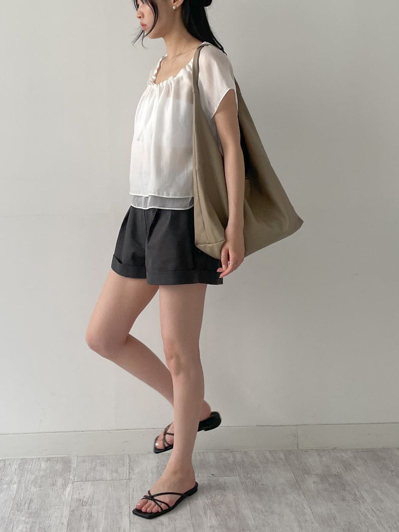 Pleated Cabra Shorts