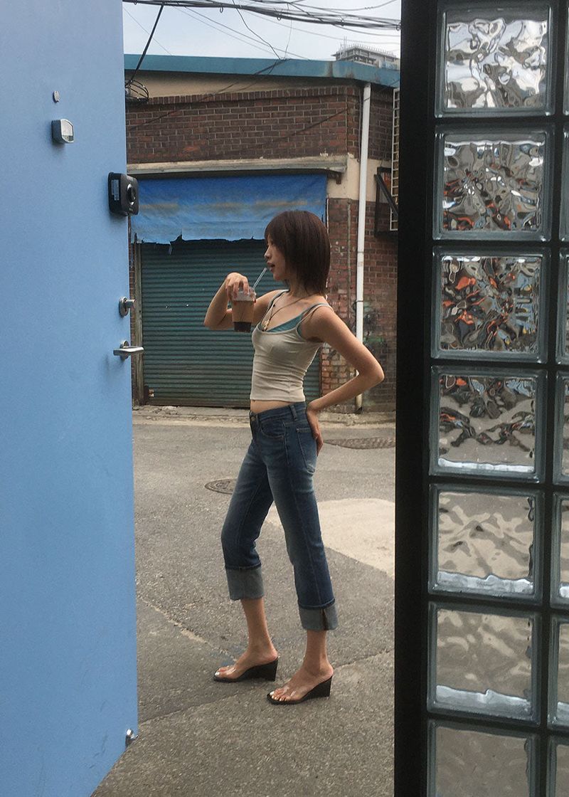 ROLL-UP CAPRI JEANS (S-L)