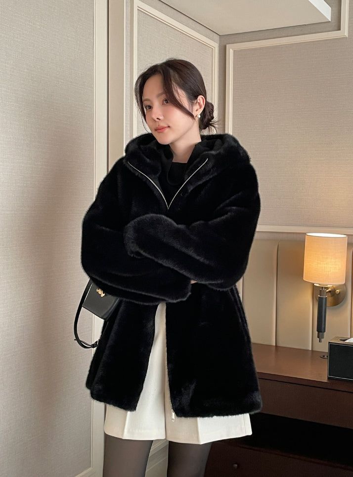 iam mari（アイアム マリ）の「Lenu String Ecofur Mink Mustang Hood Zip-Up（Jackets/Outerwear）」
