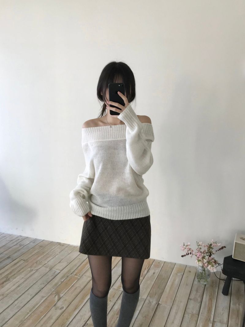Slash mohair off-shoulder knit (3 colors)