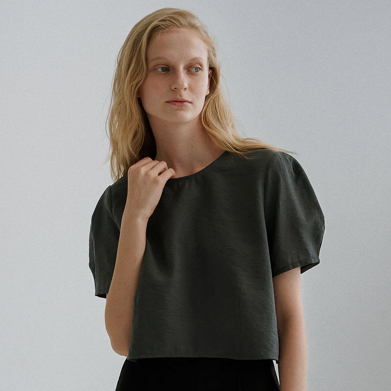 Croire puff crop blouse