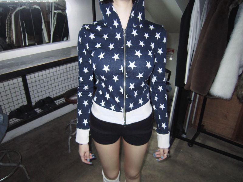 Star zip-up