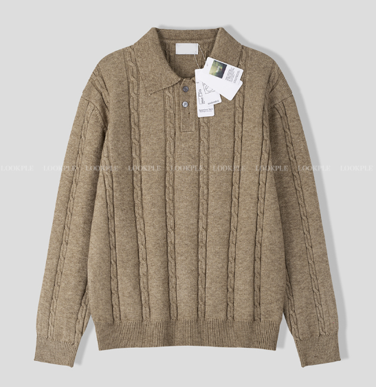 All-Day Cable Pattern Two-Button Collar Knit