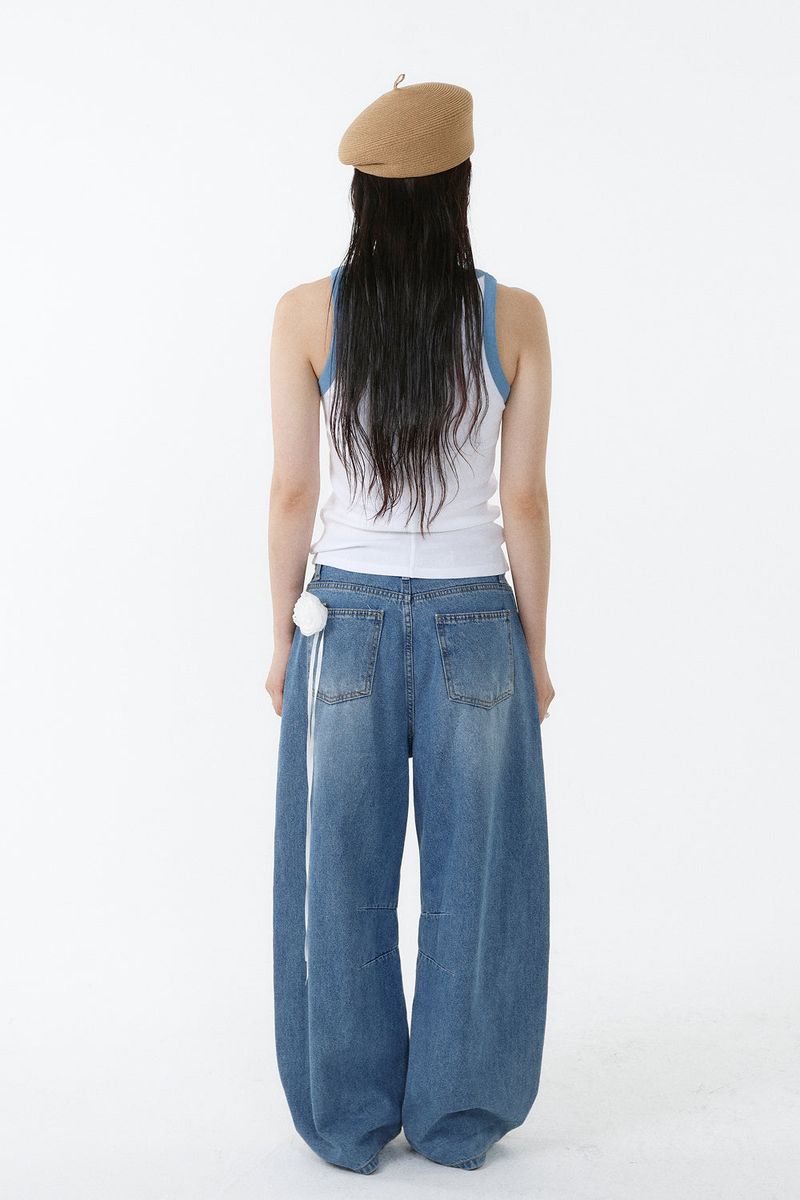 DEEP NECK SLEEVELESS TOP_SKY BLUE-WHITE