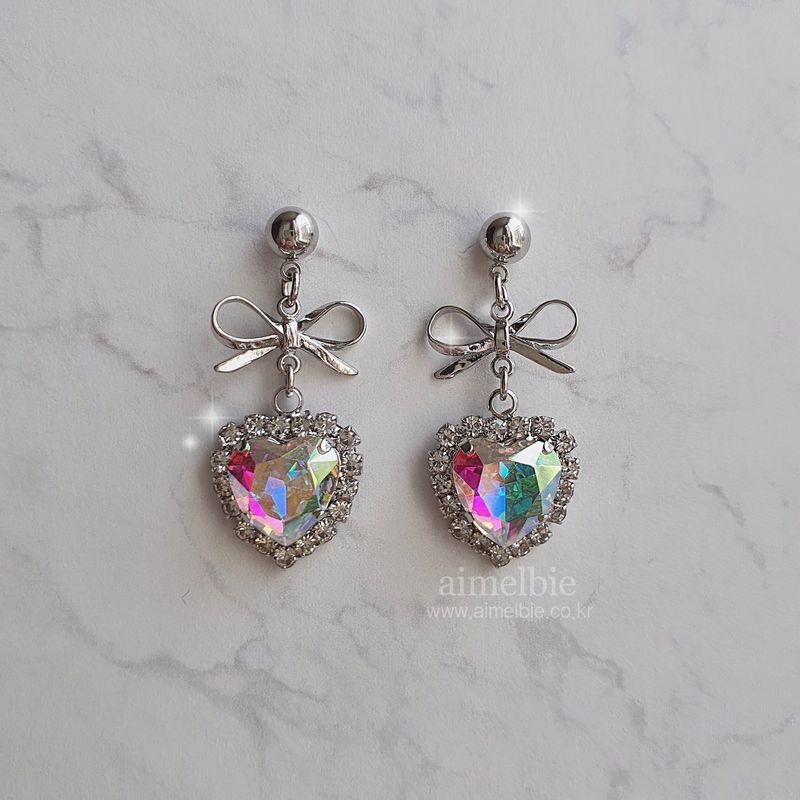 aimelbie（アイメルビー）の「レインボープリンセスハートイヤリング（アクセサリー）」