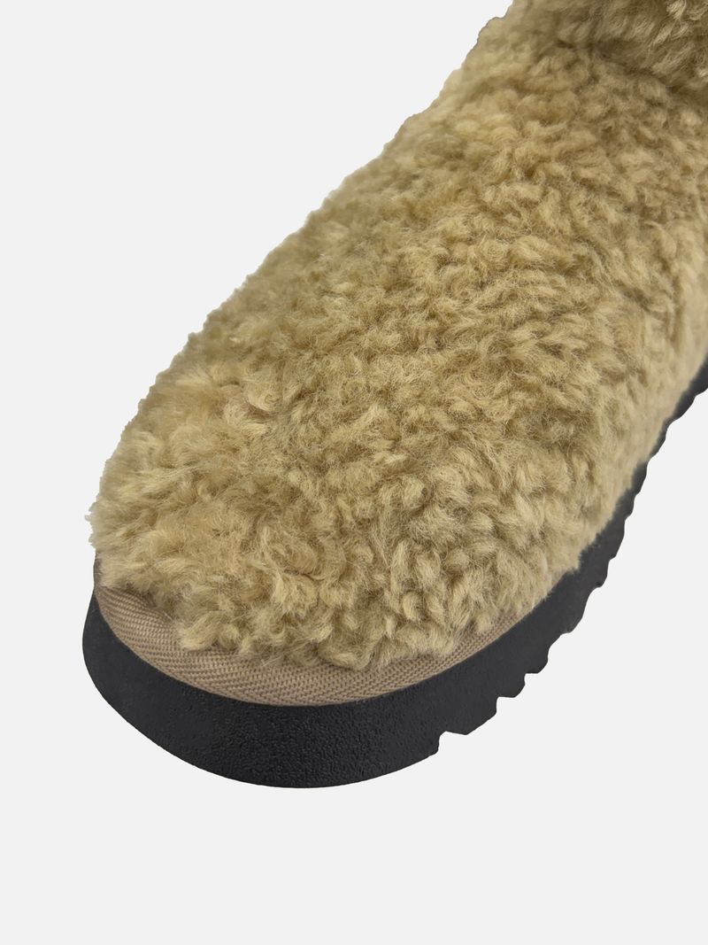 Cozy Sheepskin Middle Ugg Boots (3c)