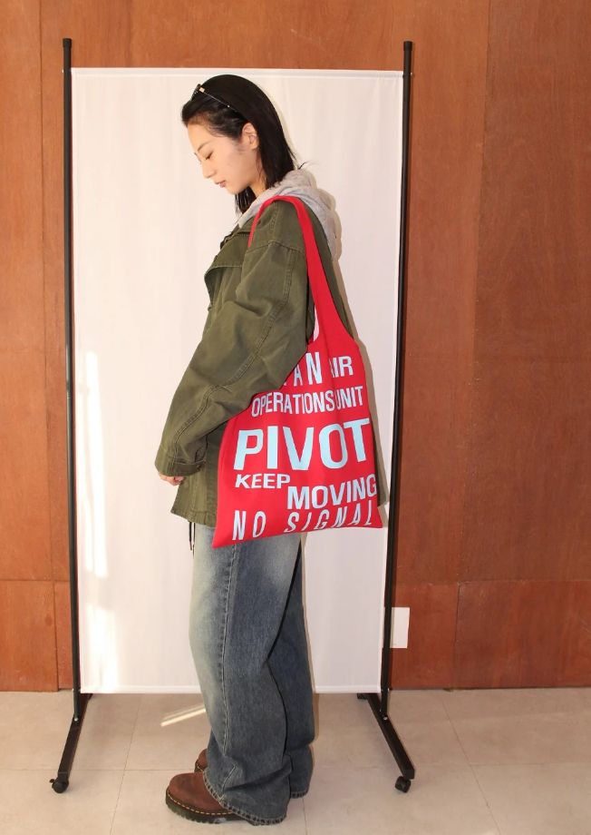 VINTAGE BLUE STRAIGHT DENIM