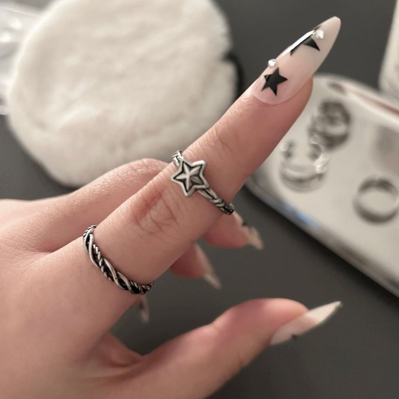 Vintage Star Twist Open Ring