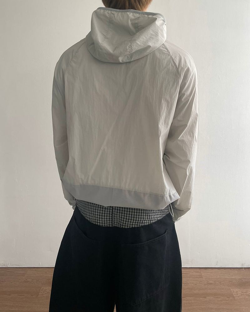Air Hood Windbreaker