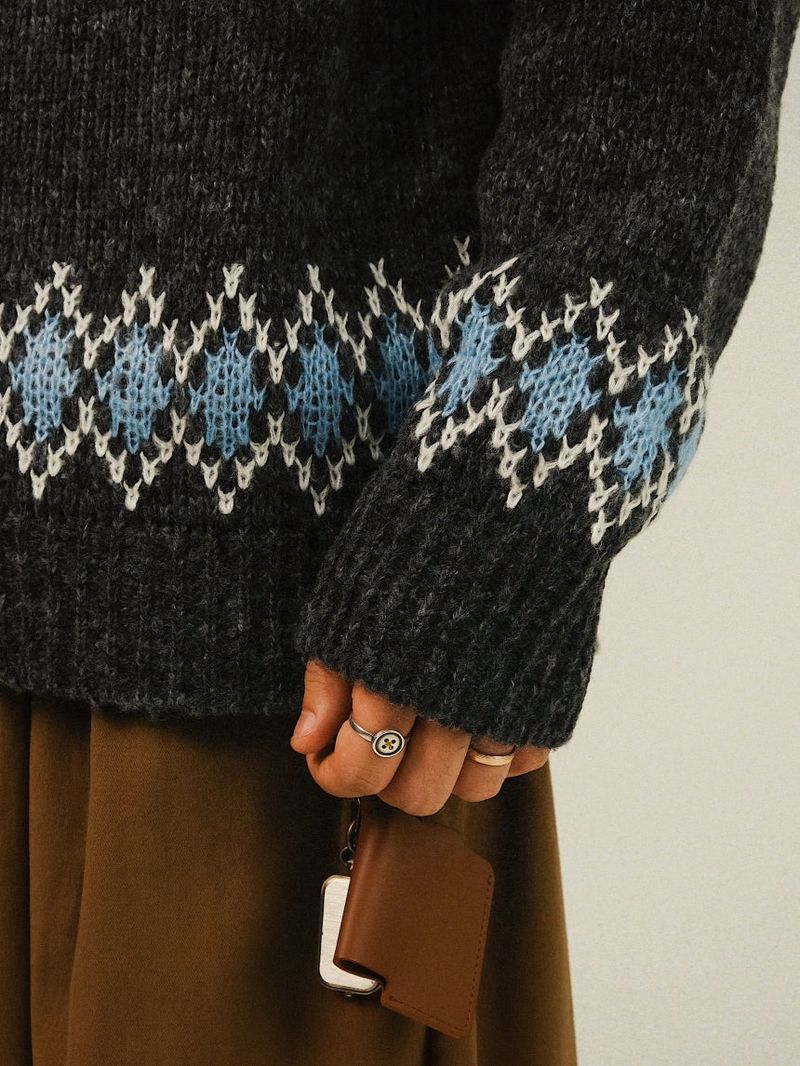 ISLAND Round Cardigan