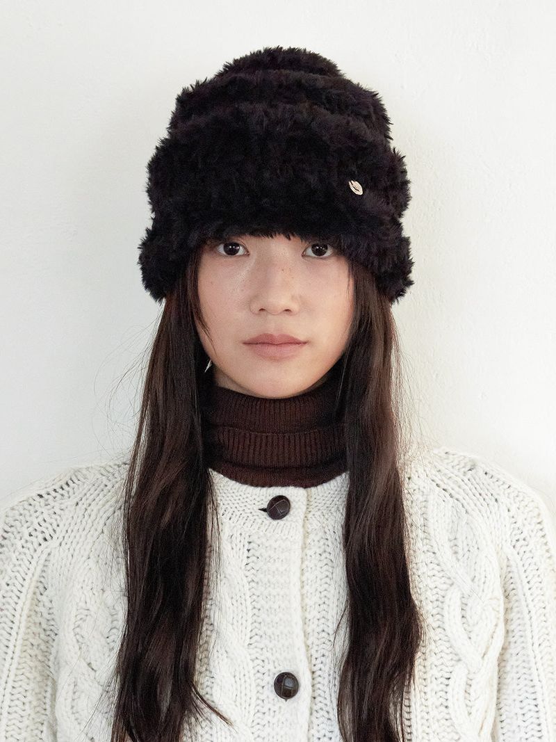 SSESEB(セセブ)の「Stripe Fur Beanie - Black(Hats)」