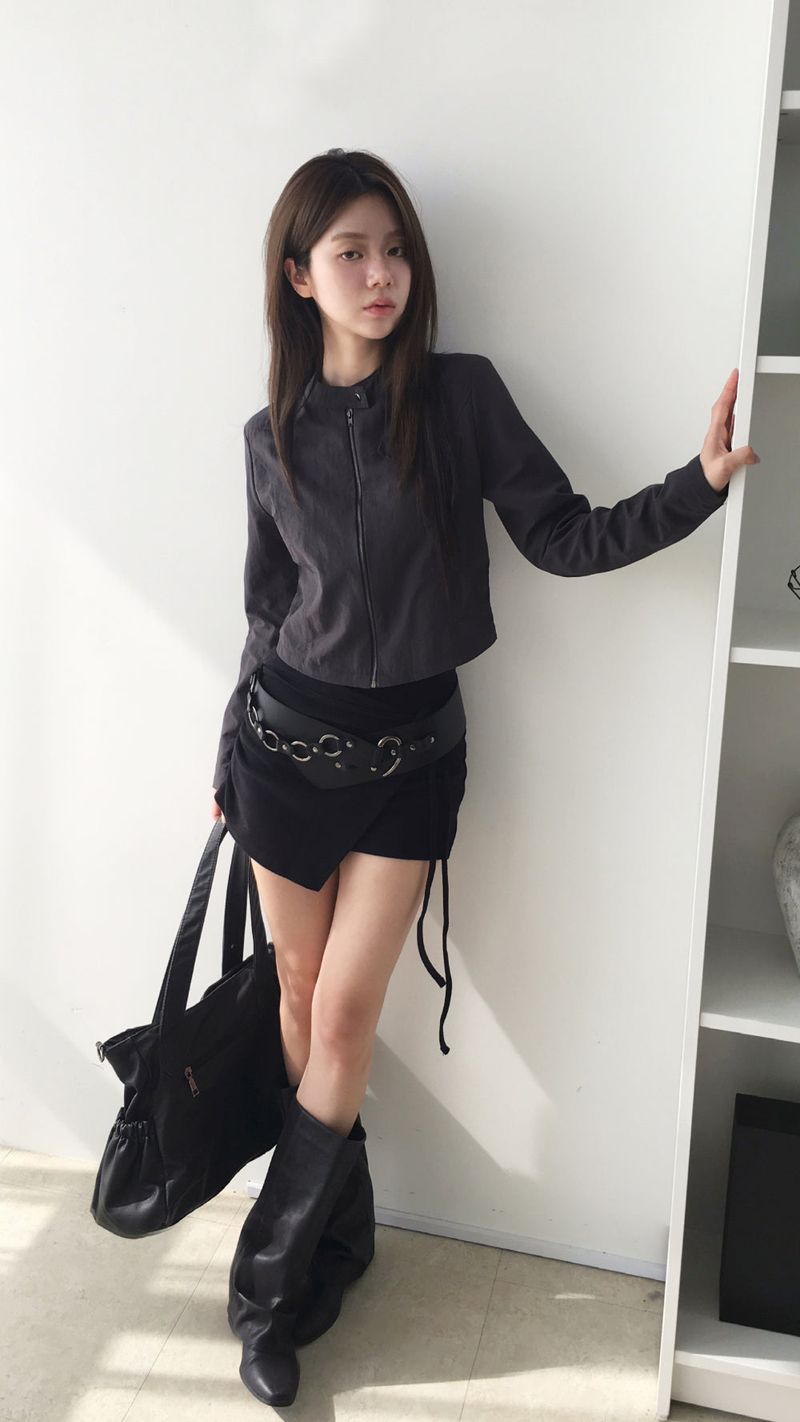 High-neck snap short jacket