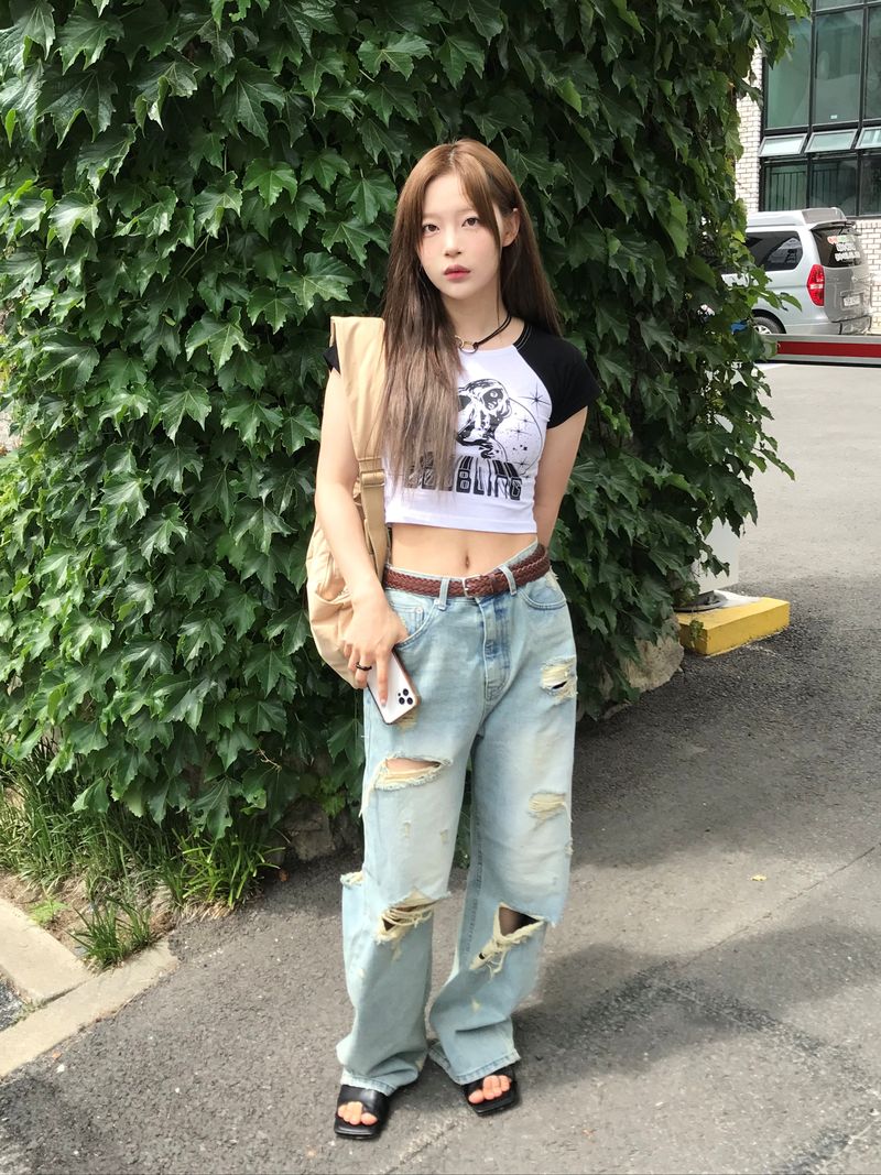 Selene crop T