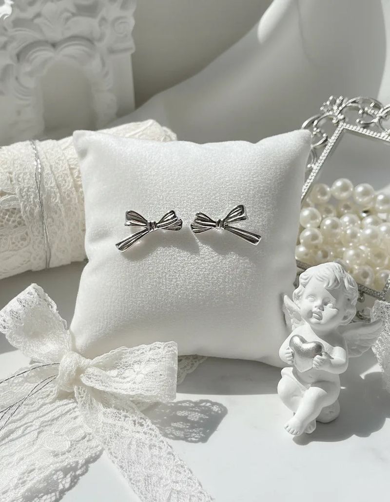 [Choi Yena, IVE Leeseo Piercing] Dalia Ribbon Piercing - Silver Color