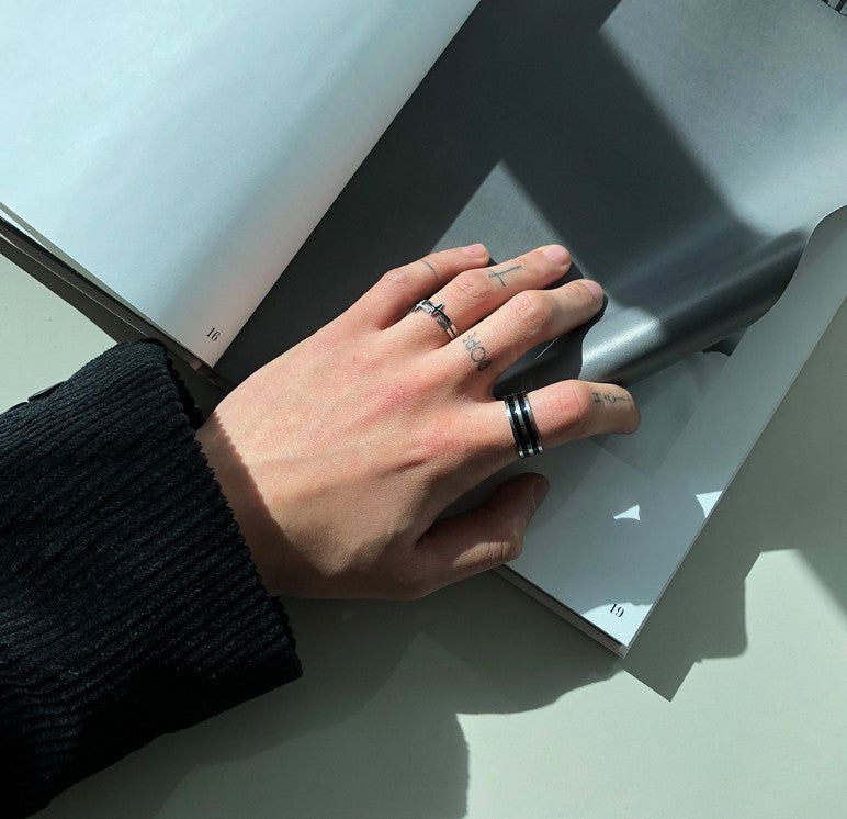 Unique Cross Ring (2color)