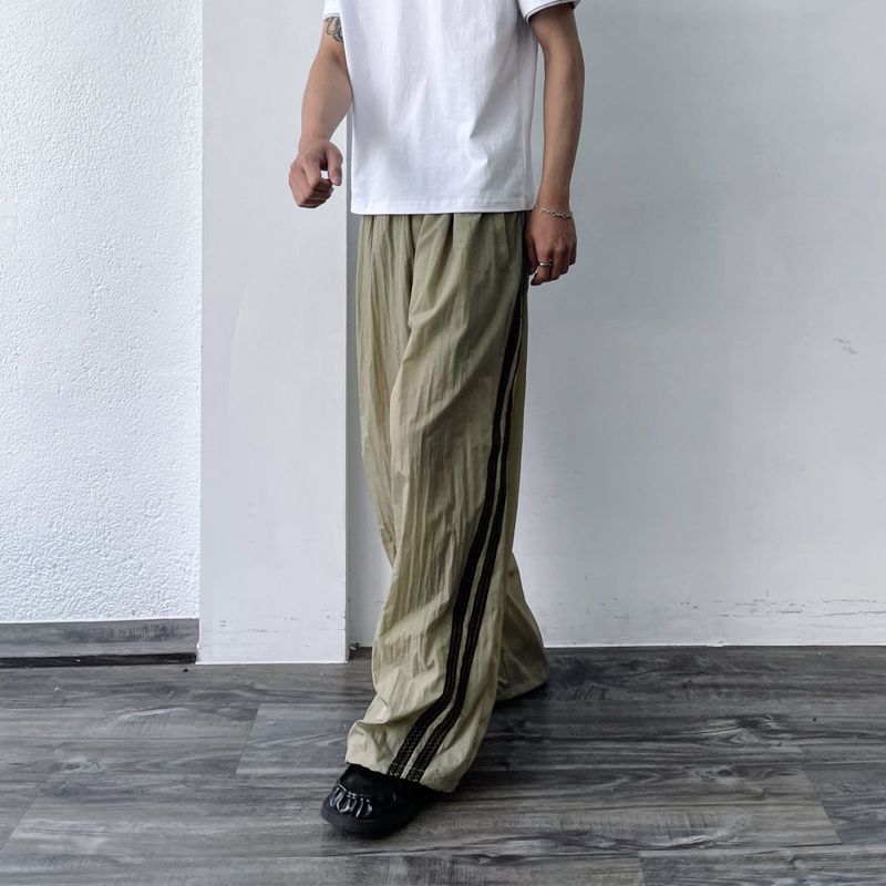 Crumpled Texture Line-Detail Pants