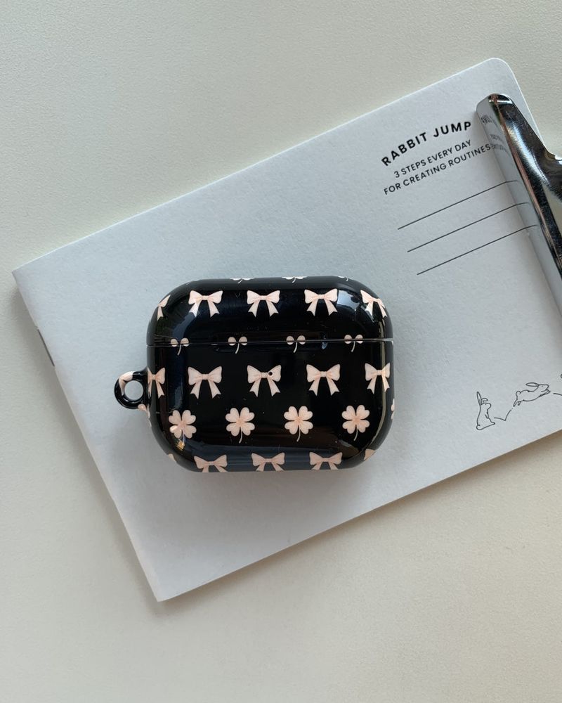 Mint Moment（ミントモーメント）の「[MADE]ミッドナイト AirPodsケース（Smartphone Accessories）」