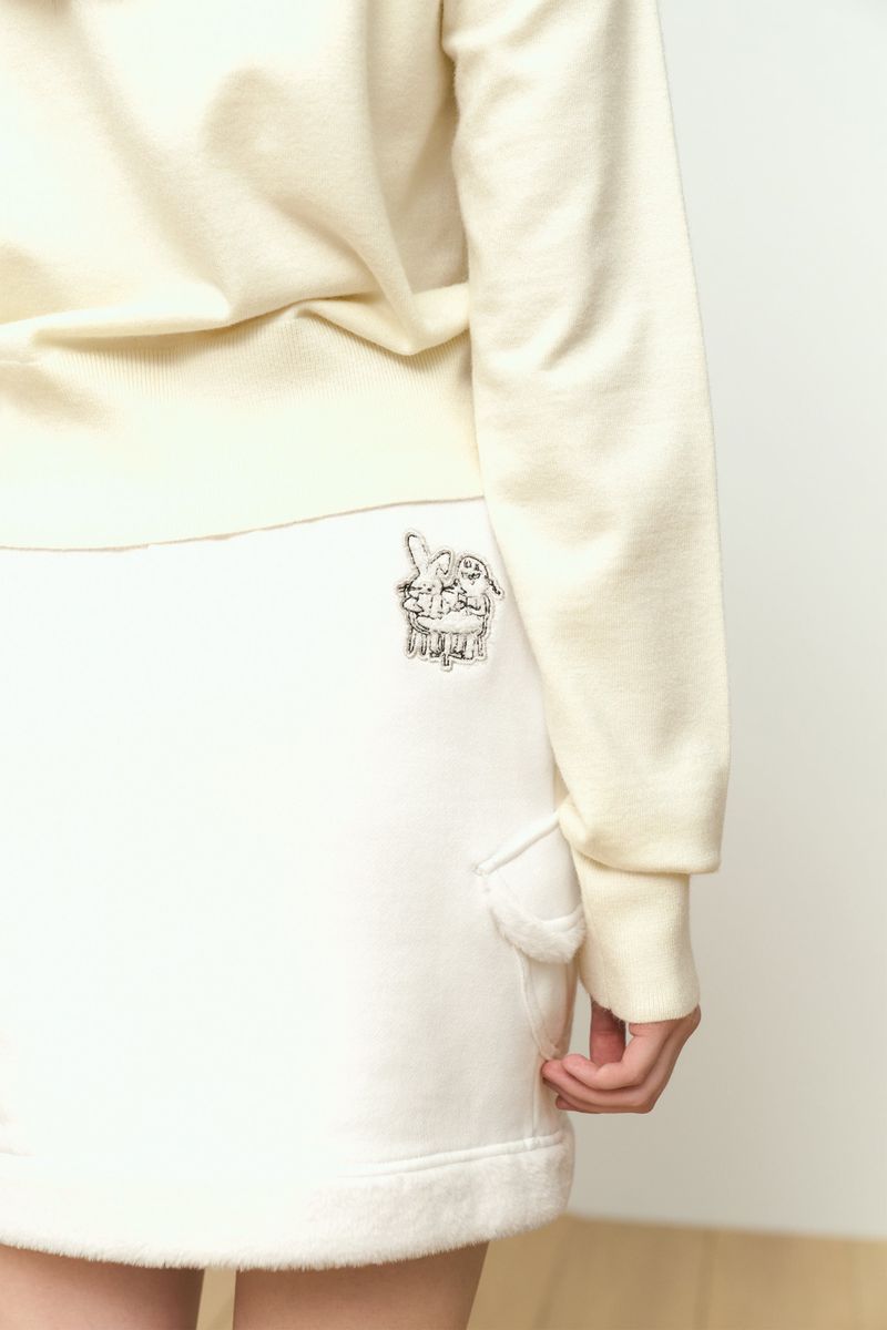 WITTY BUNNY FUR MINI SKIRT [IVORY]
