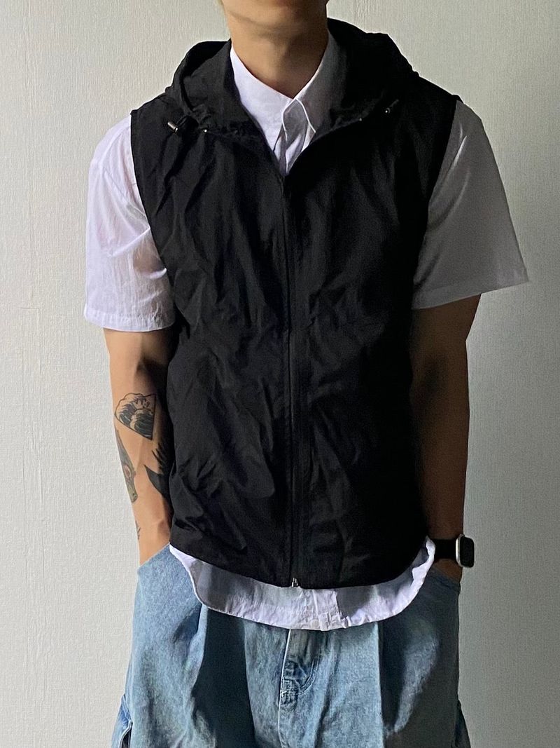 Cropped Nylon Hooded Vest 4C