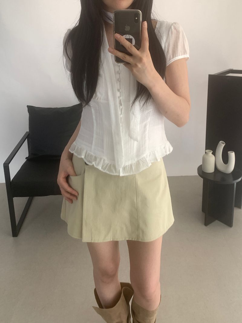 Rivenne Tie Short Sleeve Blouse