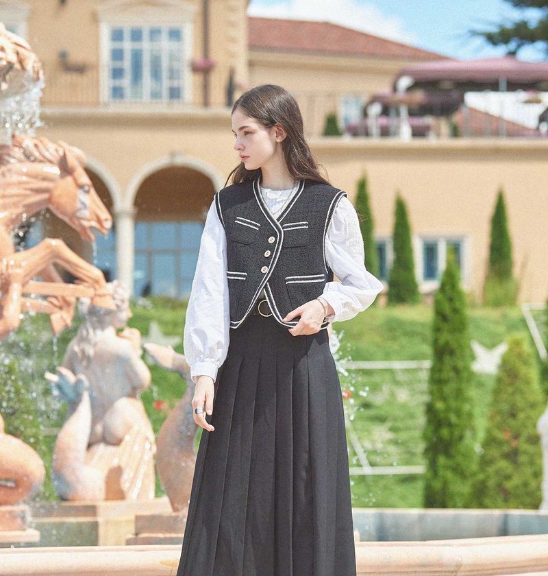 Tweed Quilted Lace Vest (Black)