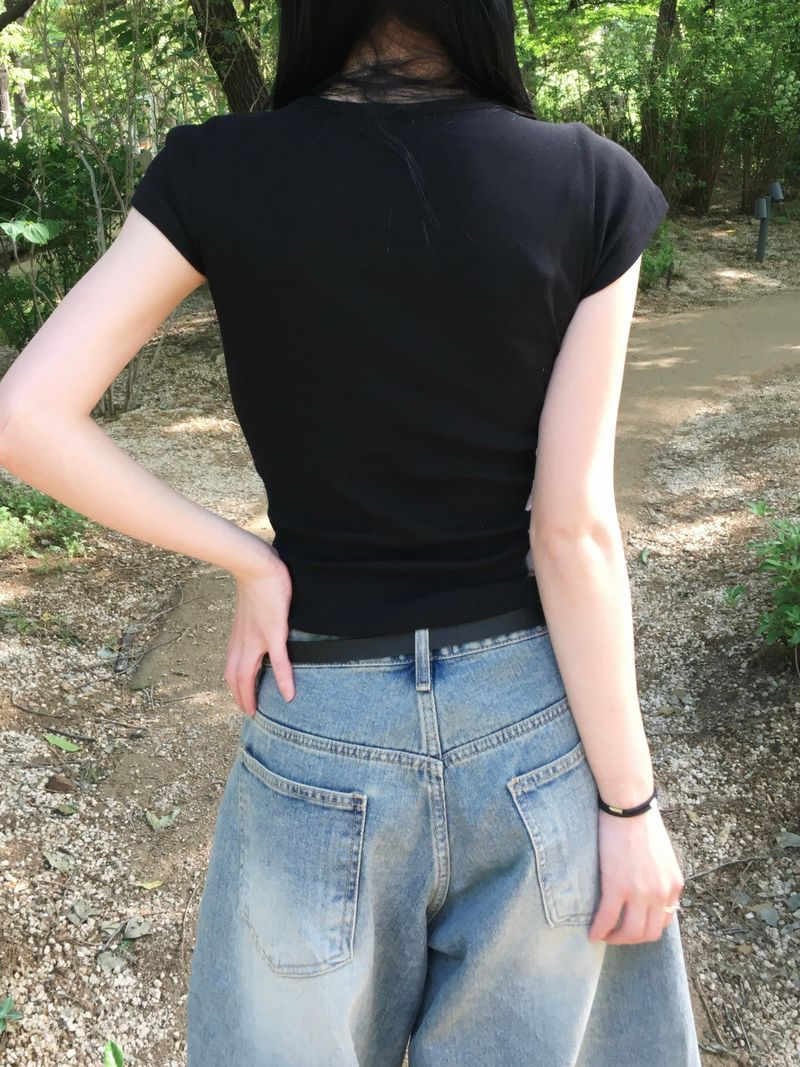 Metal Cross Stud Slim Short Sleeve Tee (3c)