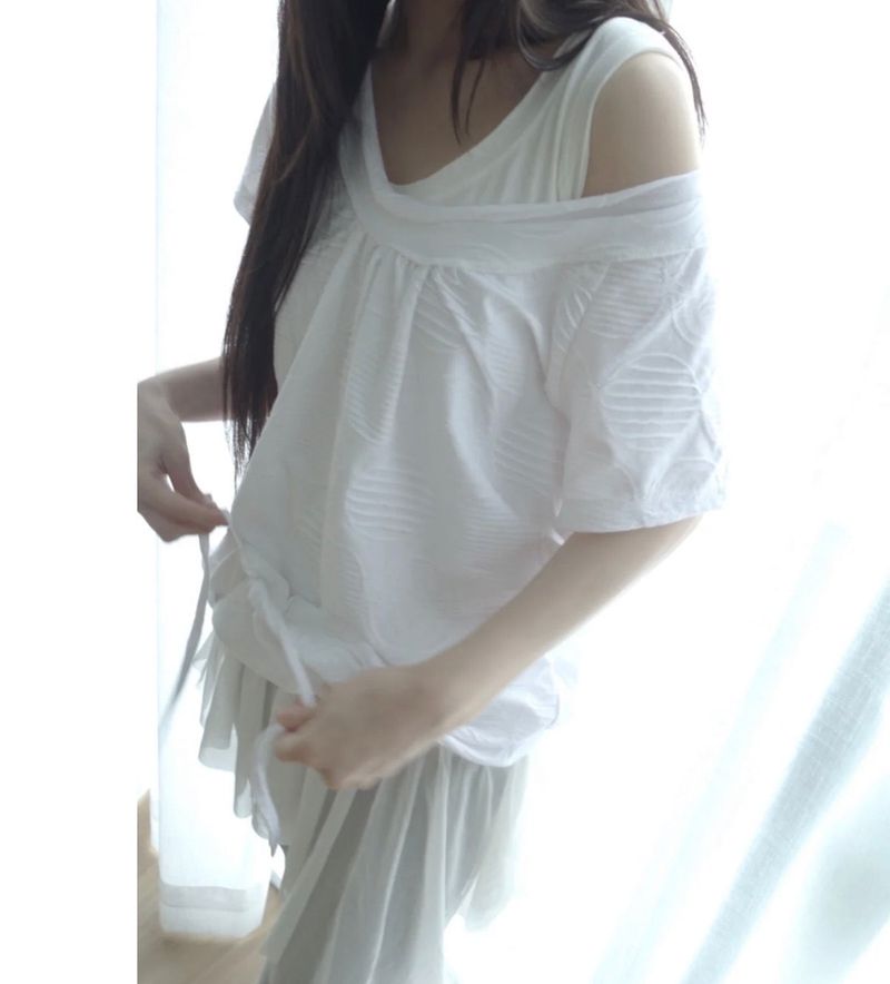 cloud sleeveless