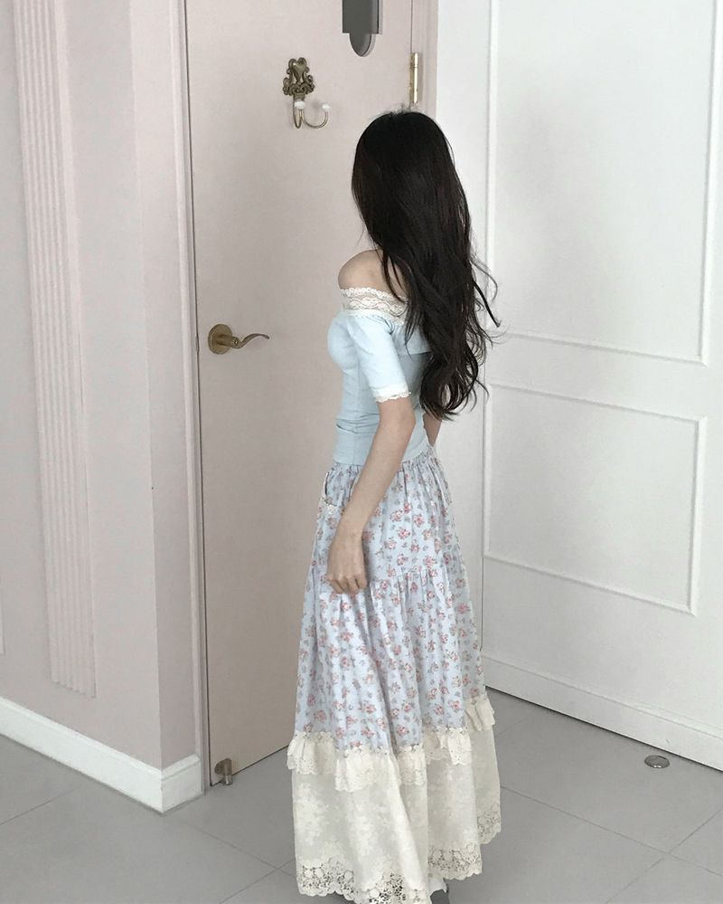 [MADE] Blair Lace Off-Shoulder Top