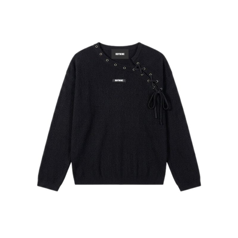 ROYNINE（ロイナイン）の「Black Slit Knit（Tops）」