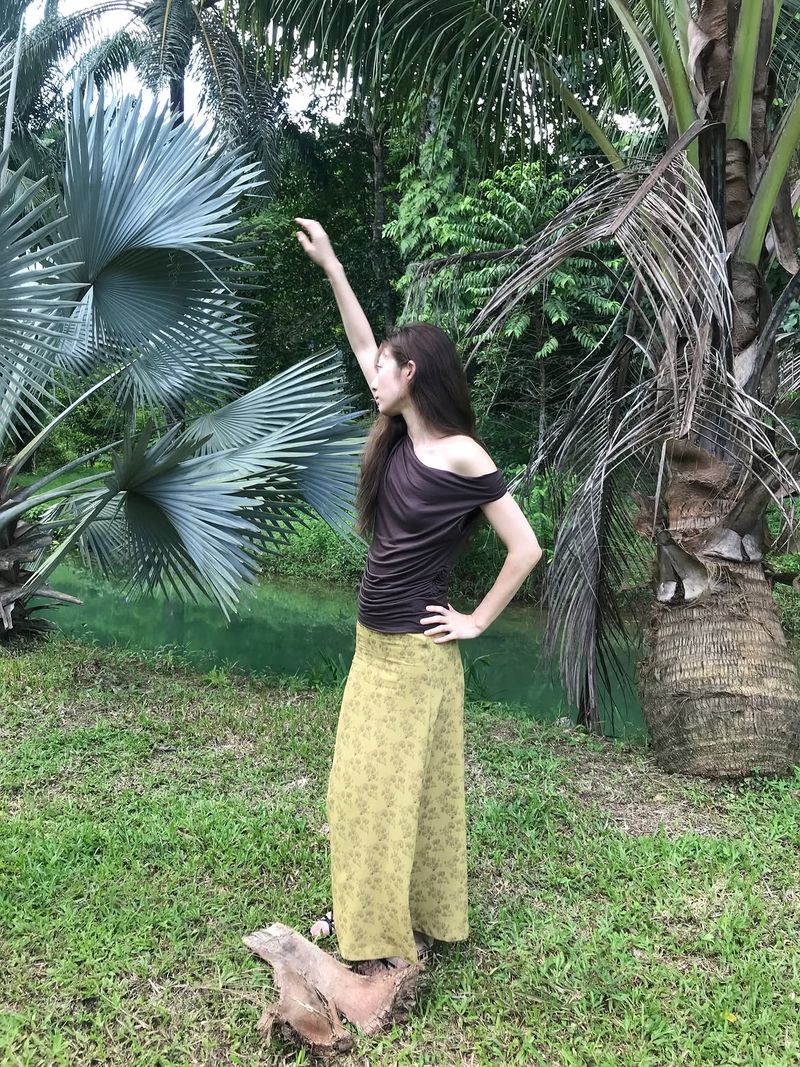 Soft Drape Sleeveless (Brown)