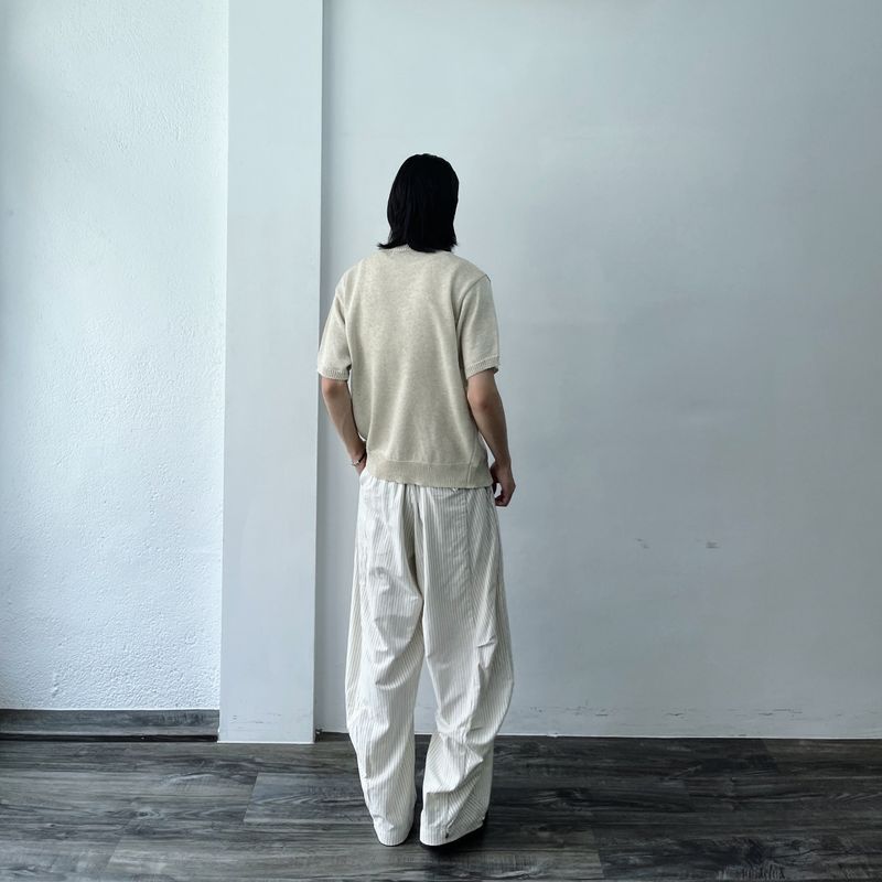 Offset Button Cropped Knitwear