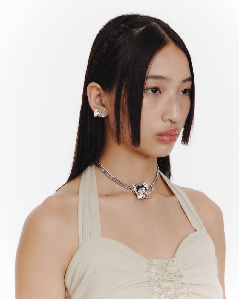 Rose shirring choker necklace