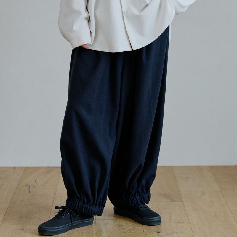 malen（マレン）の「unisex jogger balloon pants navy（Pants）」