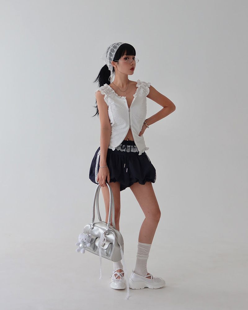 Star Patch Shirring Zip-Up Blouse