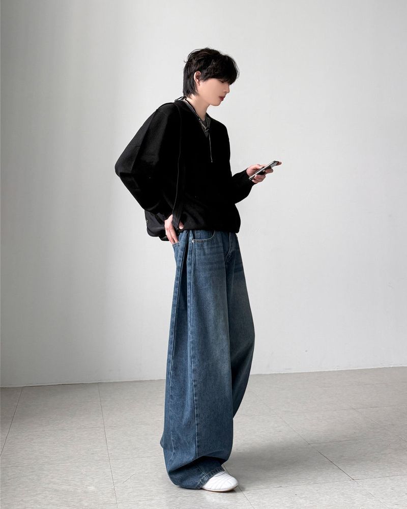 Spin Layered V-Neck Knit