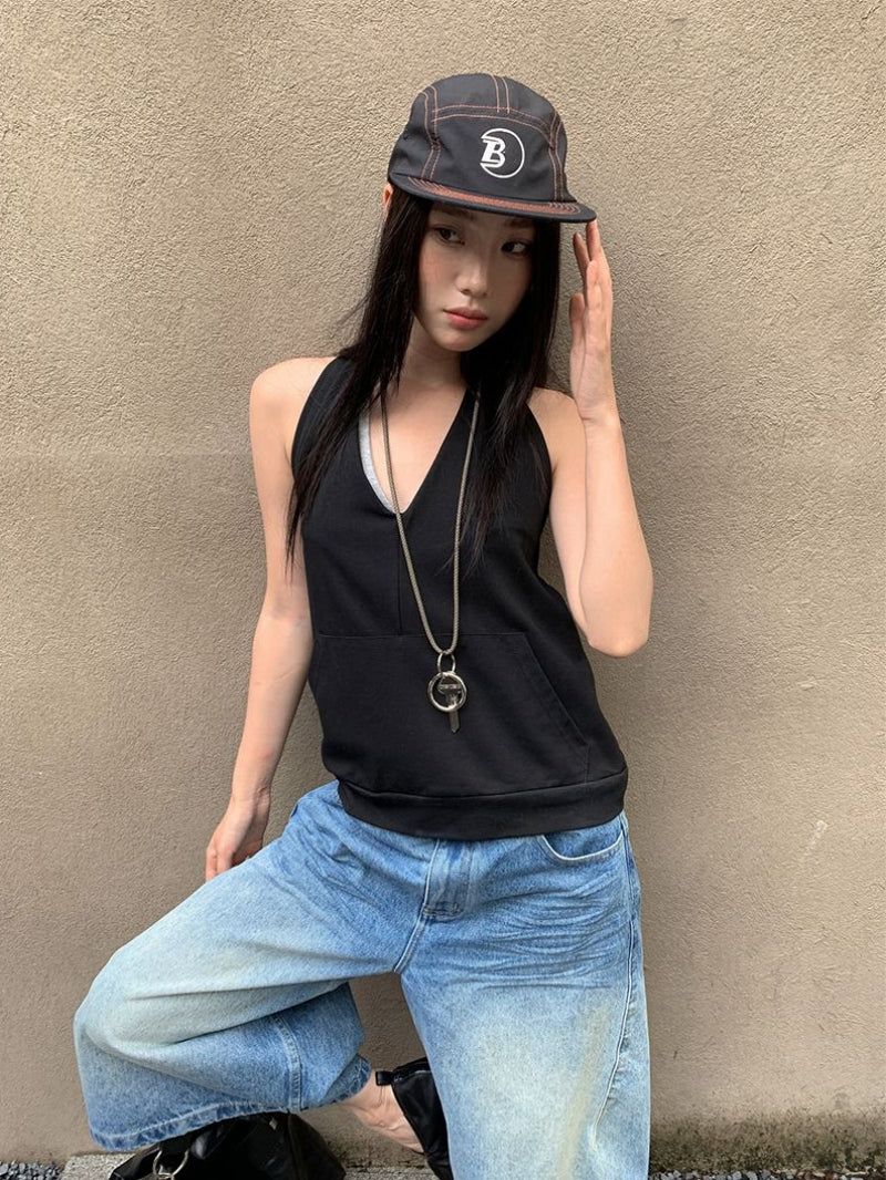 dereborujo（ドレボルゾー）の「loose halter V-neck pocket sleeveless T-shirt（Tops）」
