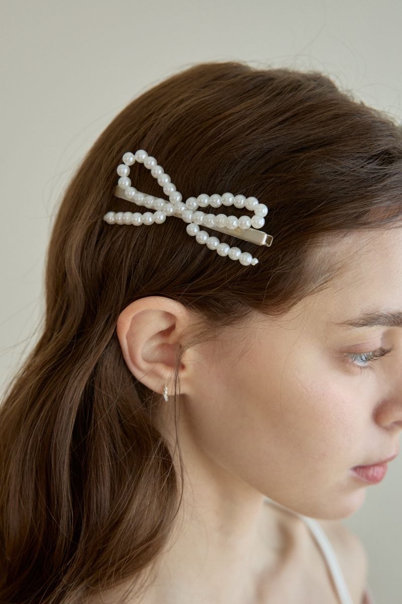 PINK PINEAPPLE(ピンクパイナップル)の「ROMANTIC PEARL RIBBON HAIRPIN(Hair Accessories)」