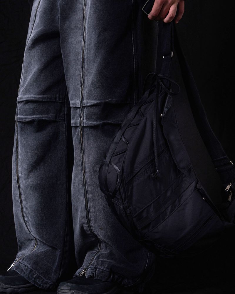 Taped Shoulder Bag (Black)