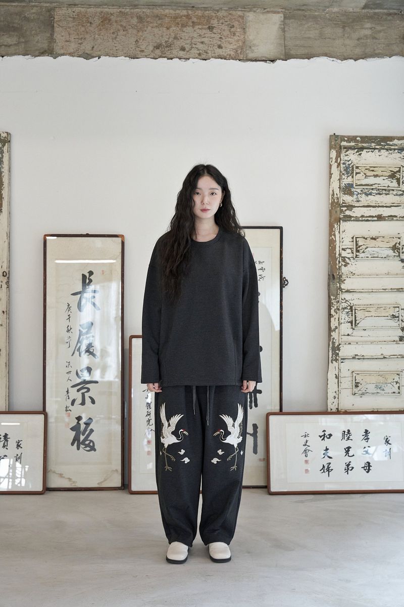 CRANE EMB. H-T SWEAT PANTS (Charcoal)