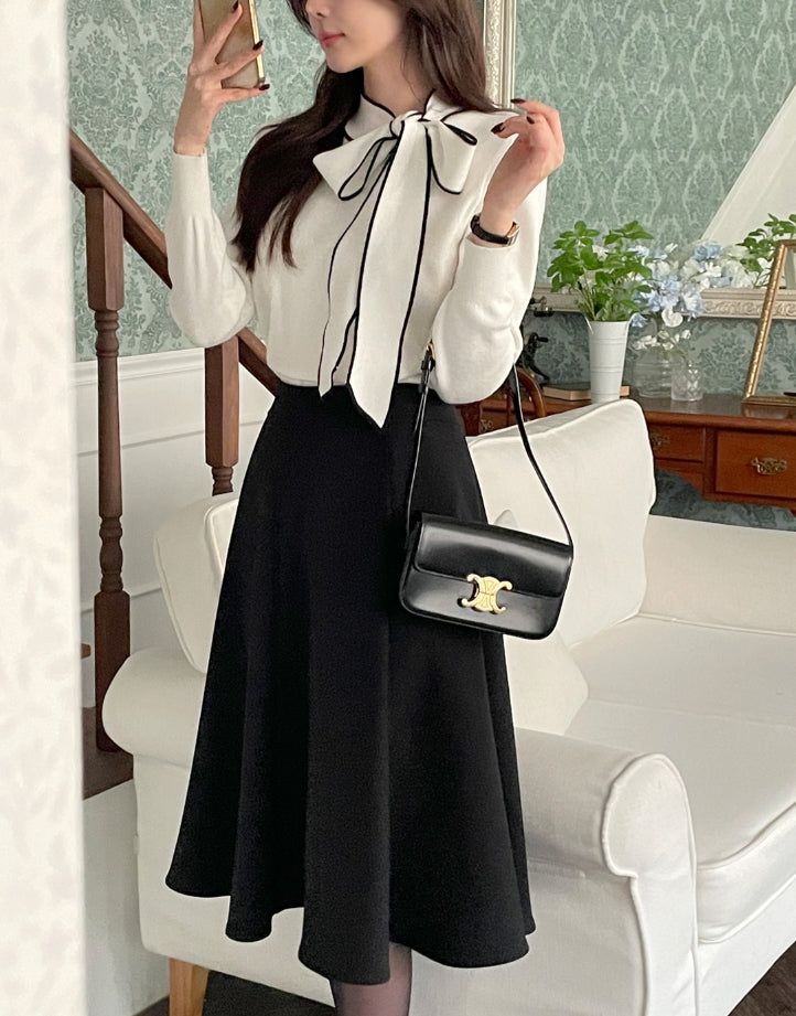 Coco Color Matching Line Tie Knit