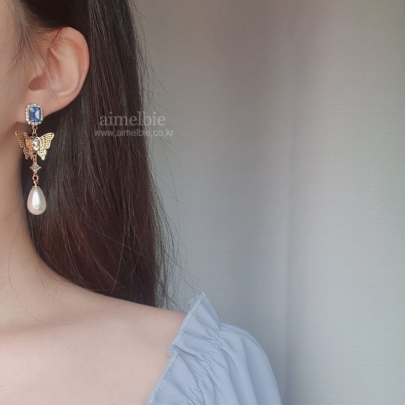 Blue Butterfly Queen Earring