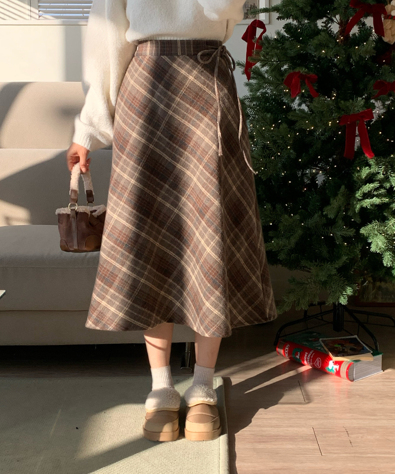 Betty Check Skirt